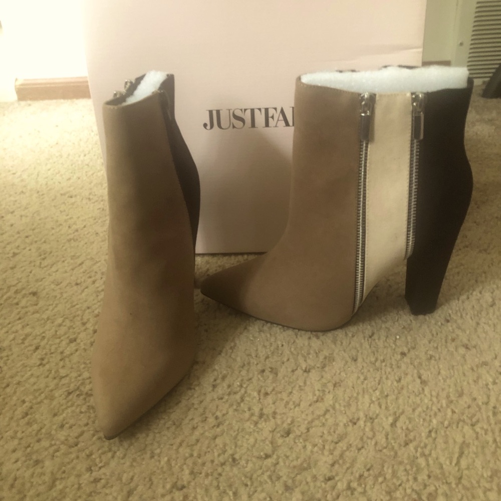 JUSTFAB Black/Neutral Booties Size 9.5